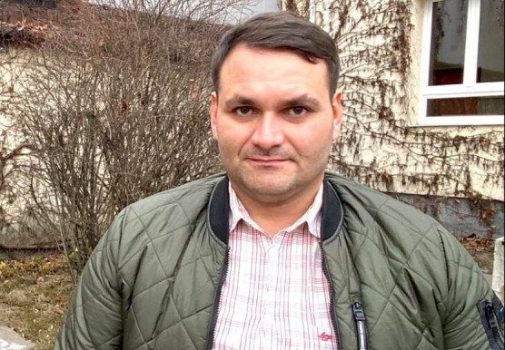 Gázolása után tett vállalhatatlan kommentjei miatt lép vissza a Párbeszéd monori jelöltje