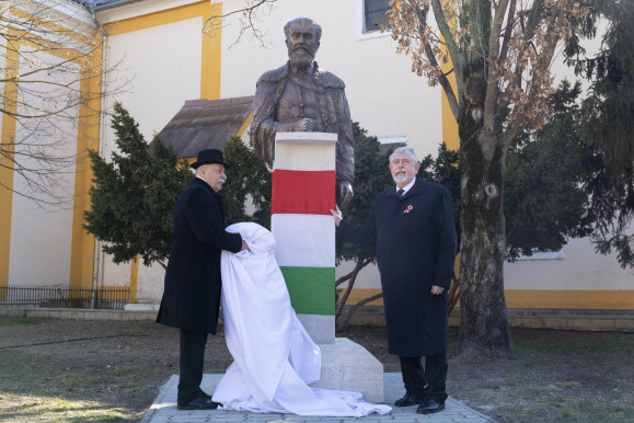 Felavatták a 