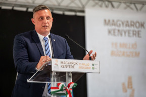 Az Agrárkamara elnöke kifizeti, hogy kollégái is megnézzék az Elk*rtukat