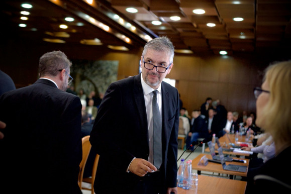 Hadházy a választókerületek átrajzolásáról: Az ellenzéknek ki kell mondania, hogy ezt nem fogadja el