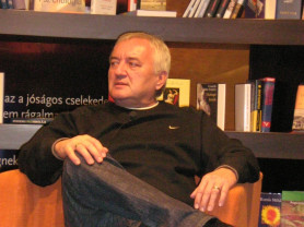 Havas kádak között akart válogatni, Kádárnak nem tetszett