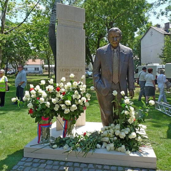 A bíróság szerint át kell nevezni a Horn Gyula sétányt