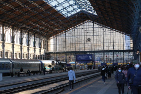 Napi MÁV: Elromlott egy váltó a Nyugatiban, korlátozzák a vonatközlekedést 