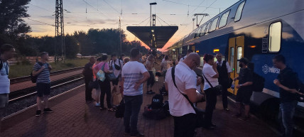 Átszállás – Józsa Márta jegyzete