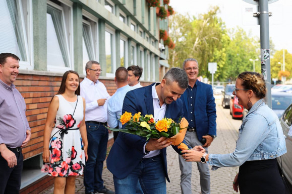 Jakab Pétert most egy nővel hozta hírbe a Bors. A politikus perel