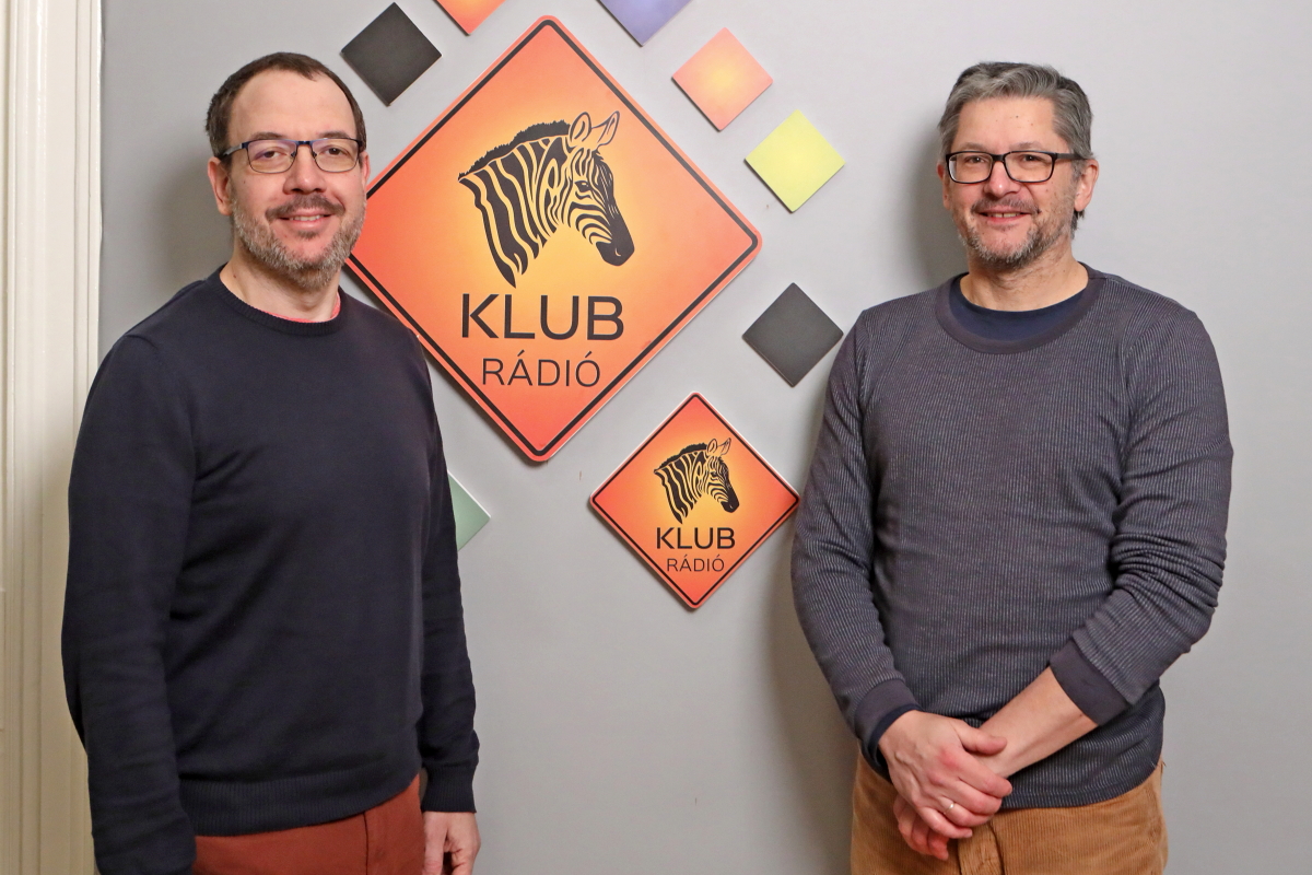 Jakovác Antal. csoportvezető tudományos tanácsadó. HUN-REN Wigner Fizikai Kutatóközpont Részecske- és Magfizikai Intézet Komputációs Tudományok Osztálya