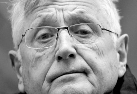 Meghalt Jiří Menzel