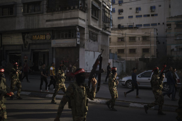 Újra bombáztak Gázában