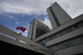 Másodszor is megműtötték Robert Ficót