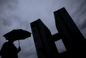 Egy merénylet és a felelősség – Selmeci János jegyzete