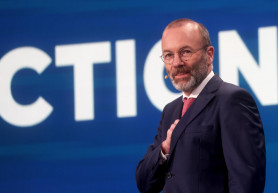 Ujhelyi István: Egy hatalmas fricska Orbán Viktornak Weber látogatása