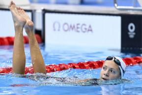 Élet a medencén túl