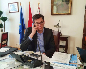 Karácsony: Furcsa, de az amerikai nagykövet közvetít a főváros és a kormány között