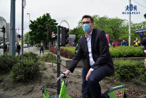 Karácsony levélben kéri Pintért, hogy a főváros saját hatáskörben szabályozhassa a maszkviselést