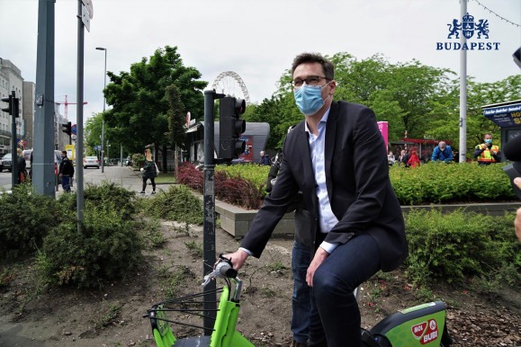 Karácsony levélben kéri Pintért, hogy a főváros saját hatáskörben szabályozhassa a maszkviselést