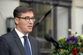 Karácsony keresi a tárgyalópartnerét a kormányban