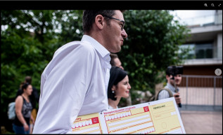 Karácsony Tiborcznak: 