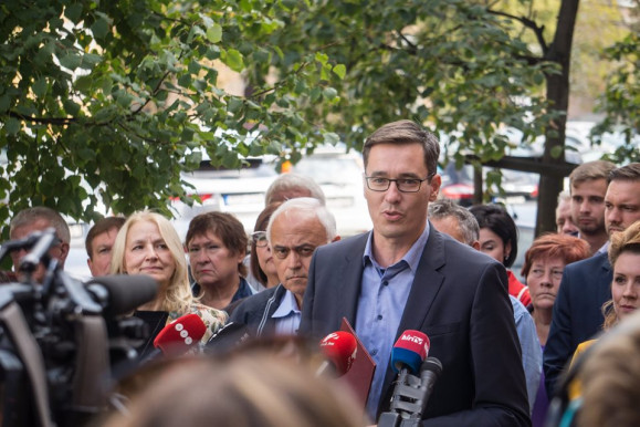 Karácsony: Aki hisz a TV2-nek, egy másik bolygón él