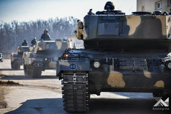 Katonai konvoj halad át Kelet-Magyarországon hétfő és szerda között