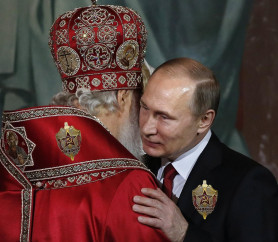 A ministráns – Szénási Sándor jegyzete