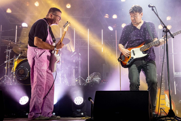 Föld kaland ilyesmi…