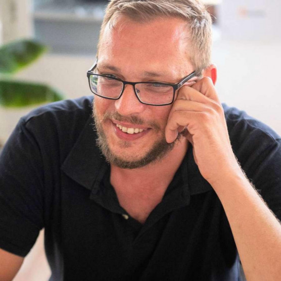 Kőhalmi Zoltán levelet írt az illetékes elvtársnak Galla Miklós ügyében