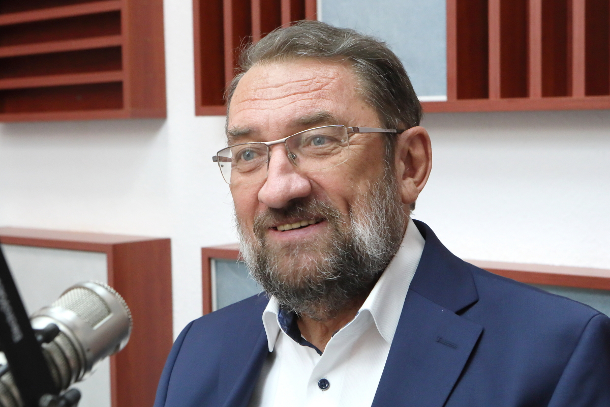 Komáromi Zoltán orvos, politikus, 2022-től a Demokratikus Koalíció országgyűlési képviselője