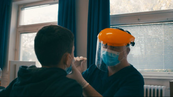 „Nem hagyhatjuk, hogy járványgóccá alakuljon az iskola, mert lassú az adminisztráció”