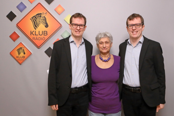 Közösen írt nagyregény