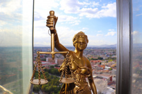 Azt szeretném megkérdezni az ügyvéd úrtól