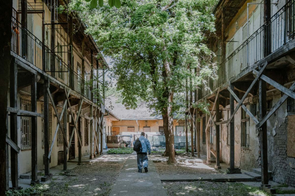 Ingatlankrízis? Neked nyolc?