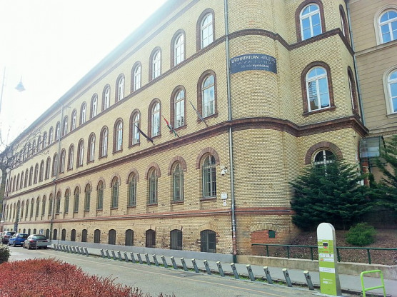 Olyan hőség van, hogy egy ferencvárosi iskolából hazaküldték az összes diákot 