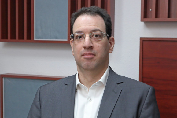 Ligeti: A NER bukása nélkül nem lehet visszaszerezni a közvagyont