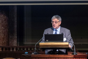 Lovász: nem volt érv a kutatóintézetek elvételére