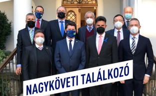 Márki-Zay folytatja diplomáciai kapcsolatépítését: kilenc nagykövettel találkozott Budapesten