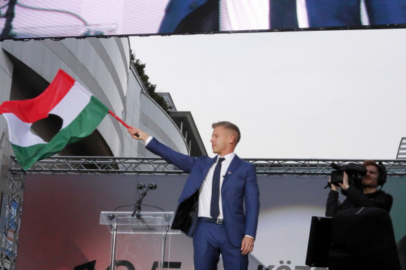 Magyar Péter: Hozzák előre a választás napját a lehető legkorábbi időpontra!