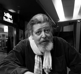 Elhunyt Medvigy Gábor