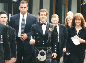 Mi köze Mel Gibson skót szoknyájának Jumurdzsák fél szeméhez?