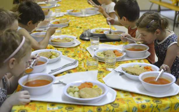 Iskolaidőben csak 1200 forint jár a gyermekotthonok lakóinak étkeztetésére
