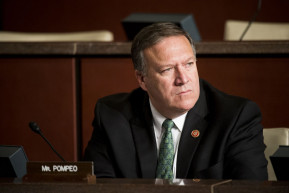 Kína kitiltotta Mike Pompeót