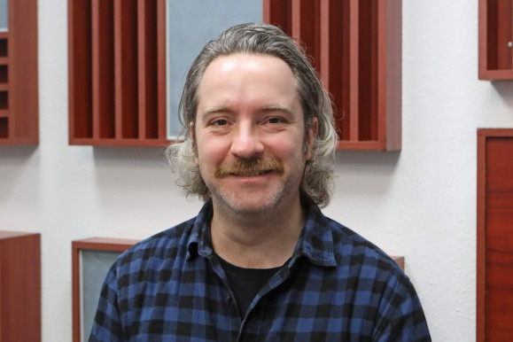 Mikecz: Vance látogatása legfeljebb Orbán szavazók megerősítését szolgálja, a bizonytalanokat aligha hozza közelebb a Fideszhez