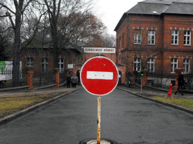 Késsel támadta meg az ápolónőt egy idős asszony Miskolcon