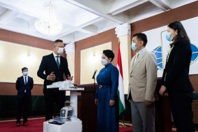 Ajándékba adtunk harminchárom lélegeztetőgépet Mongóliának