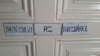 Szálinger Balázs: Hétfő éjjel az Üllői úton