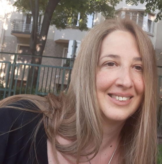 Németh Ványi Klári: Életemésztő