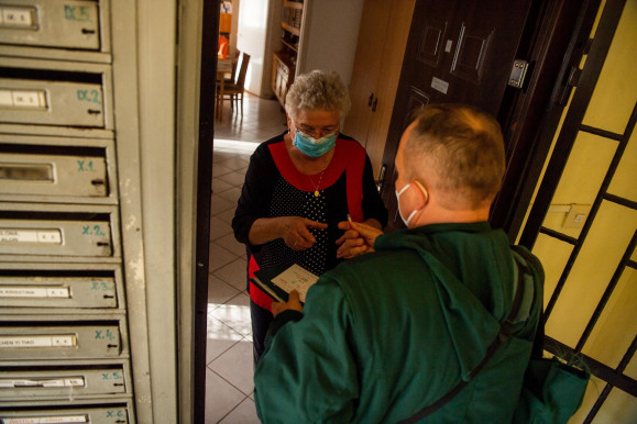 Meglőttek egy postást Szolnokon