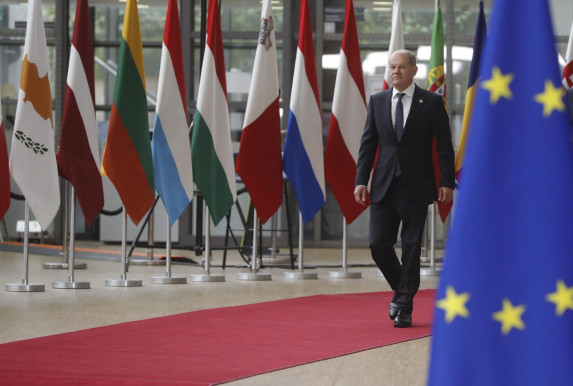 Bővítené az EU-t a német kancellár, szerinte fel kellene vennie tagjai közé többek között Ukrajnát is