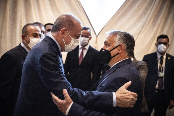 Vesztésre áll Erdogan a felmérések szerint 