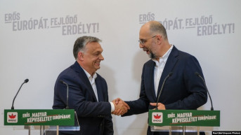 Hadházy szerint a halottak helyett is szavazhatnak