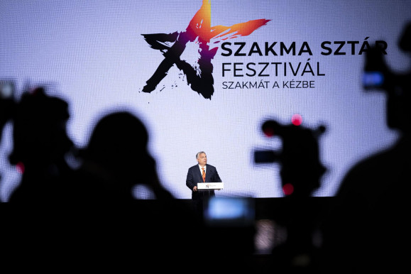 Orbán Viktor a fiataloknak: 